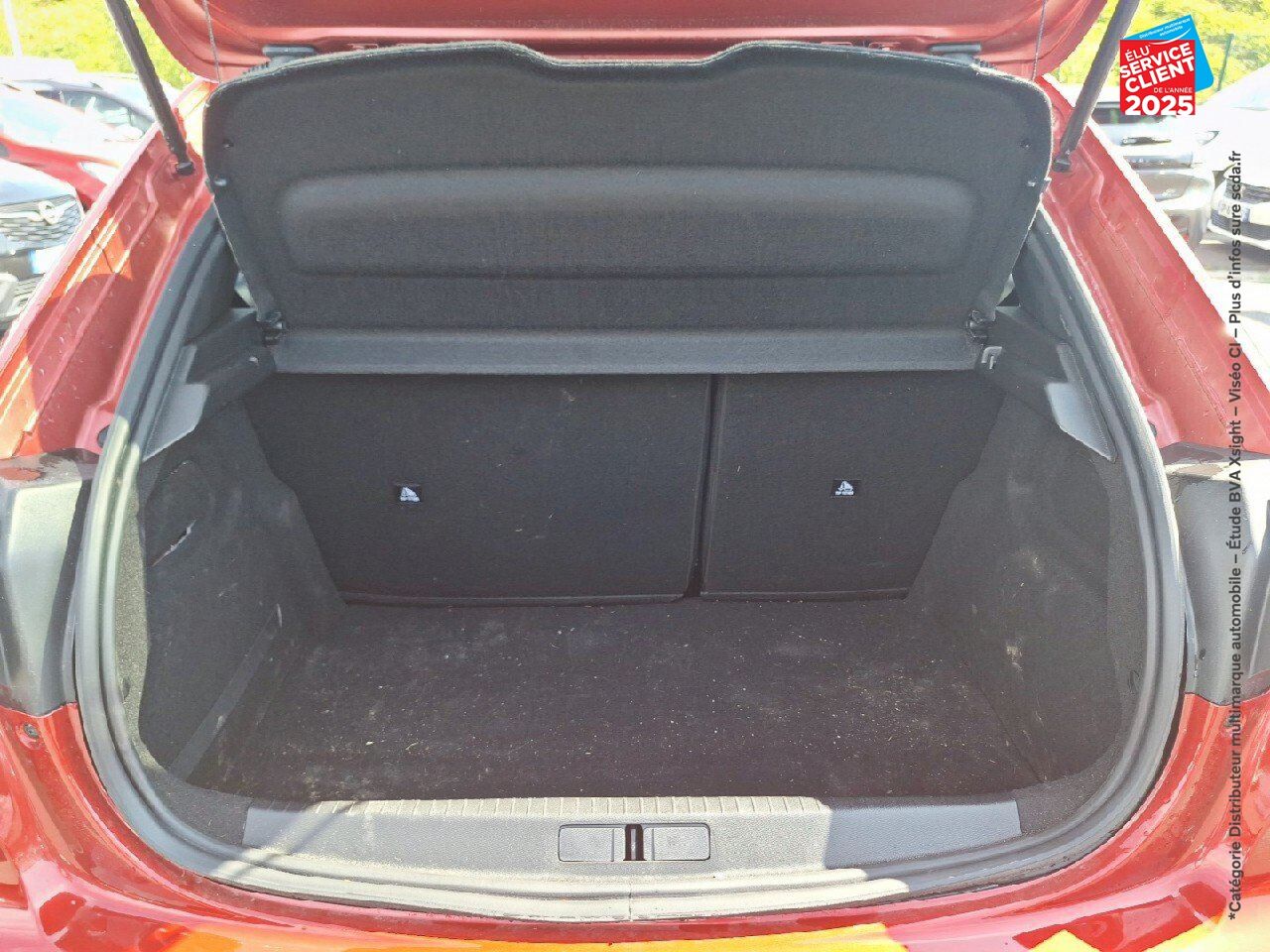 Véhicule d'occasion PEUGEOT 208 1.2 PURETECH 75CH SS STYLE chez Toyota Saint Dizier