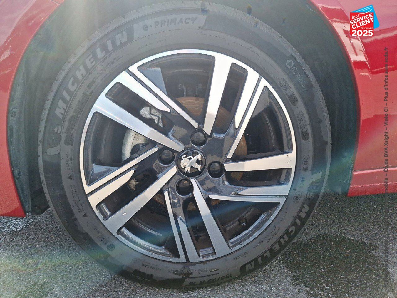 Véhicule d'occasion PEUGEOT 208 1.2 PURETECH 75CH SS STYLE chez Toyota Saint Dizier
