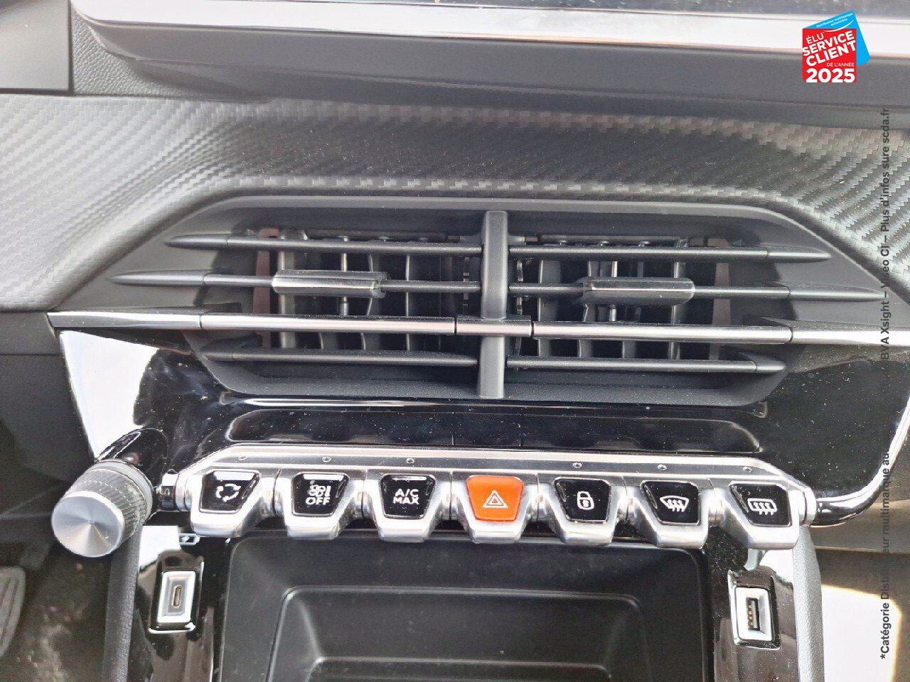 Véhicule d'occasion PEUGEOT 208 1.2 PURETECH 75CH SS STYLE chez Toyota Saint Dizier