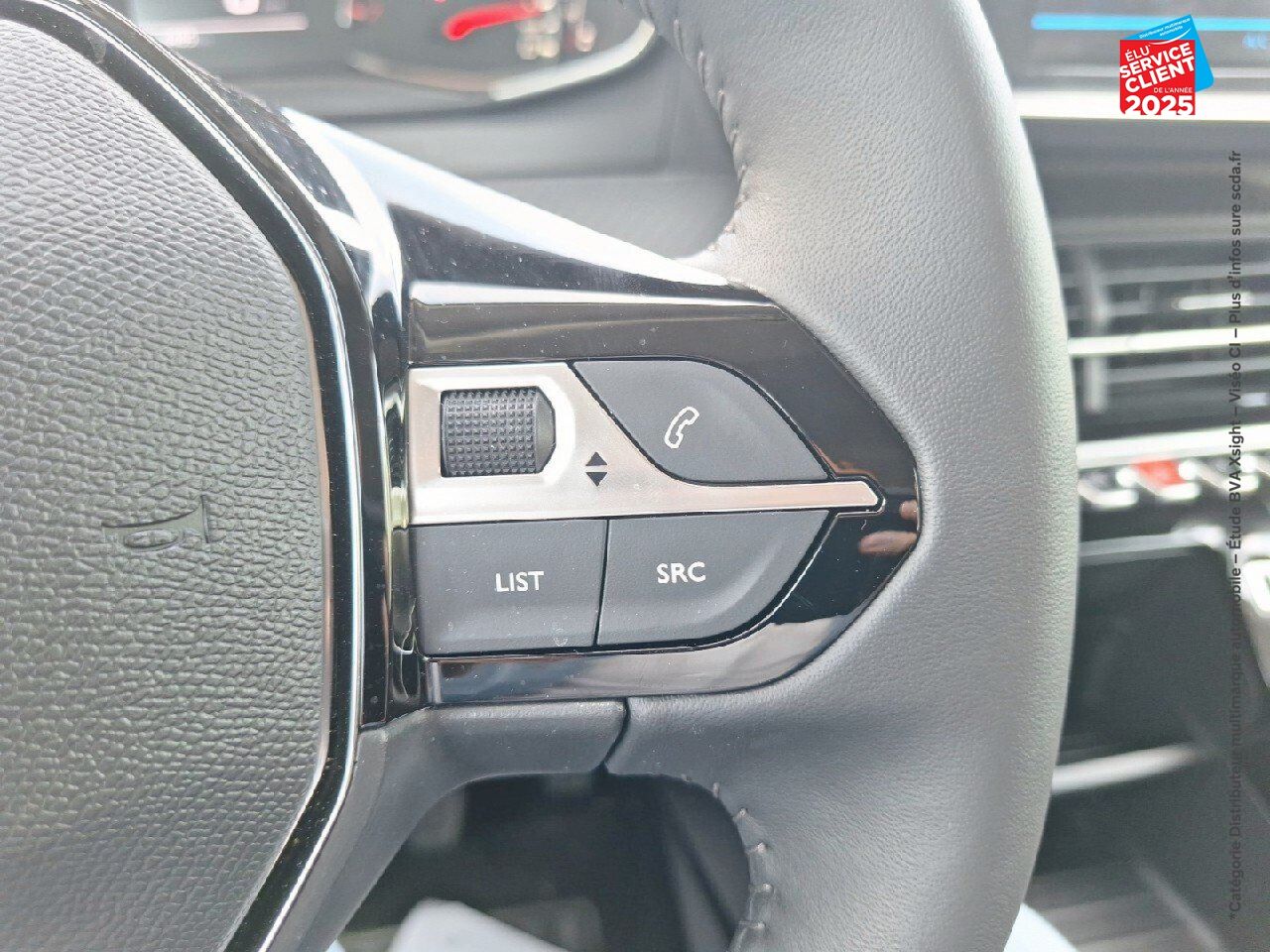 Véhicule d'occasion PEUGEOT 208 1.2 PURETECH 75CH SS STYLE chez Toyota Saint Dizier