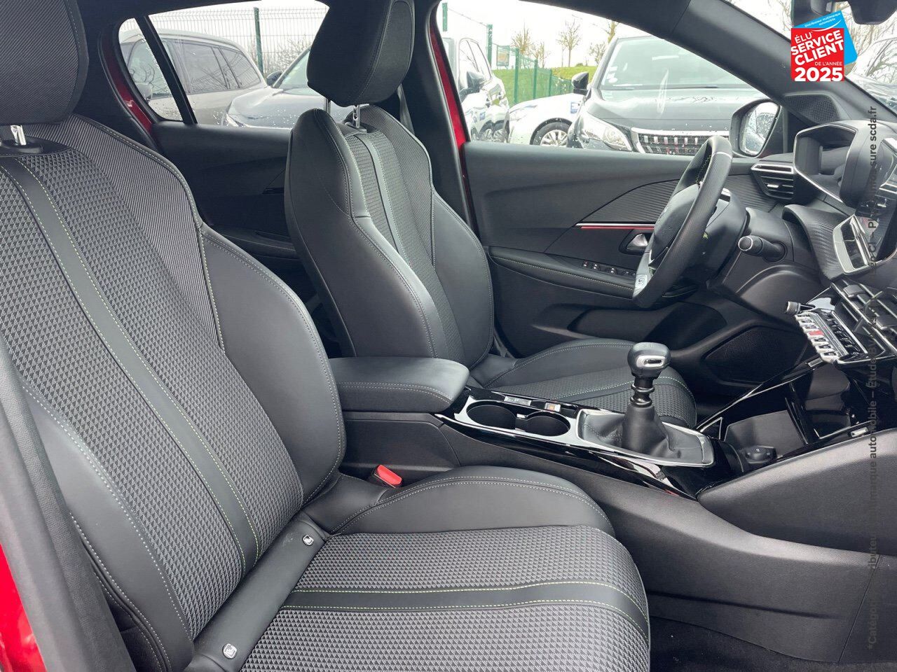 Véhicule d'occasion PEUGEOT 208 1.2 PURETECH 100CH SS GT chez Hyundai Reims
