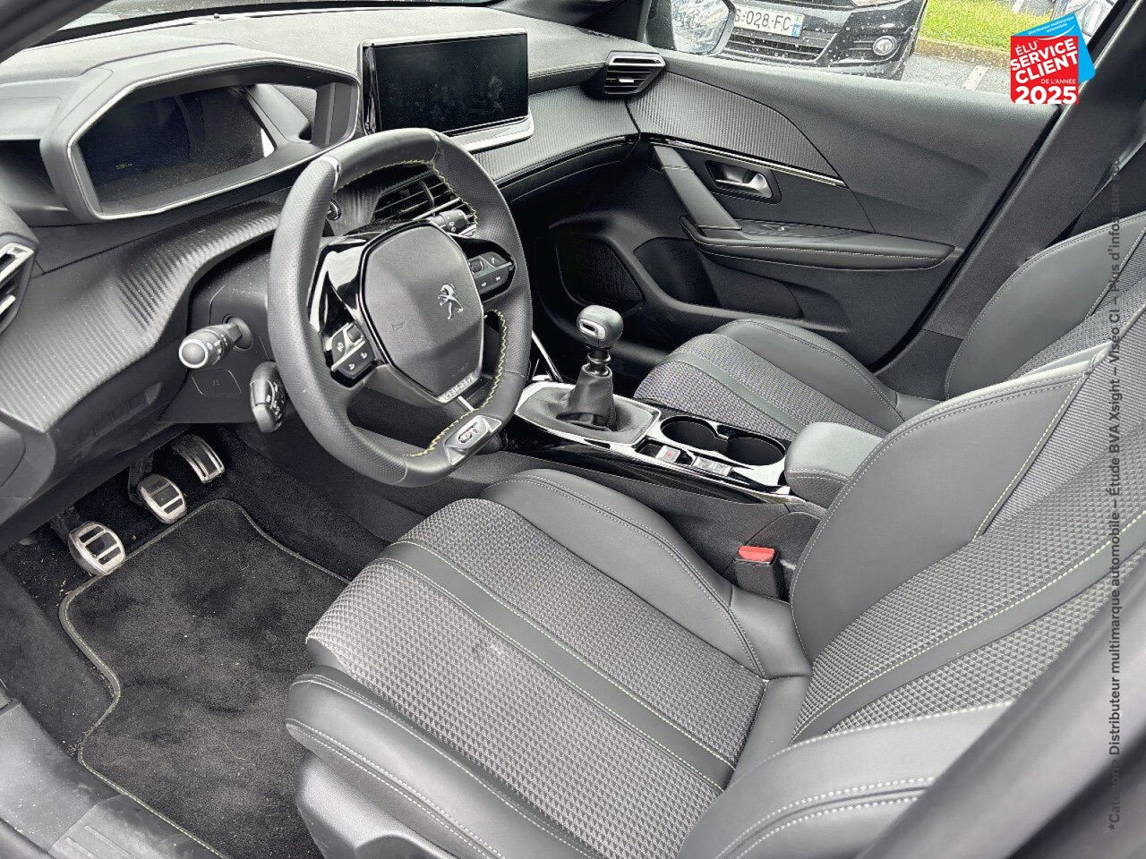 Véhicule d'occasion PEUGEOT 208 1.2 PURETECH 100CH SS GT chez Nissan Montbéliard