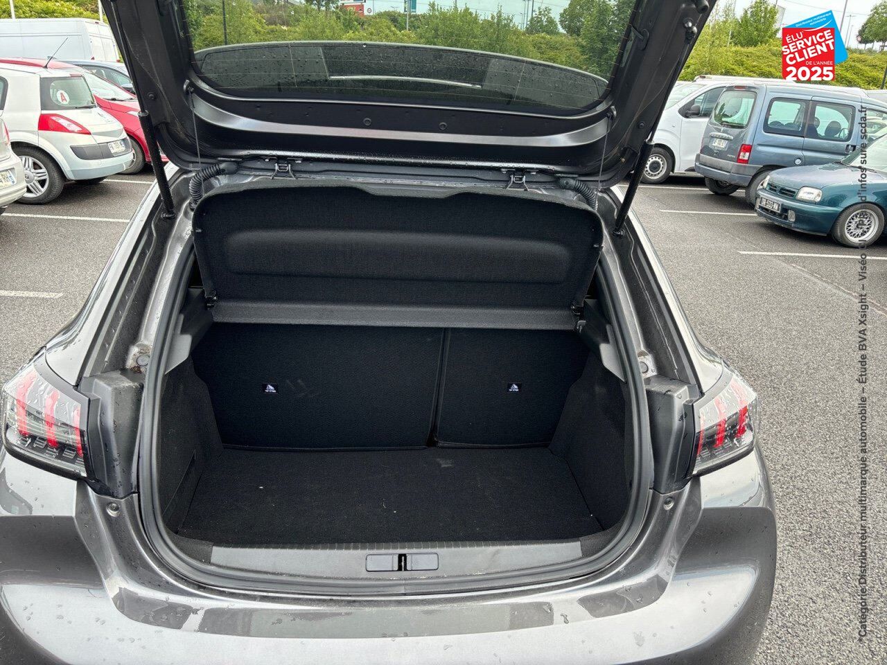 Véhicule d'occasion PEUGEOT 208 1.2 PURETECH 100CH SS GT chez Nissan Montbéliard
