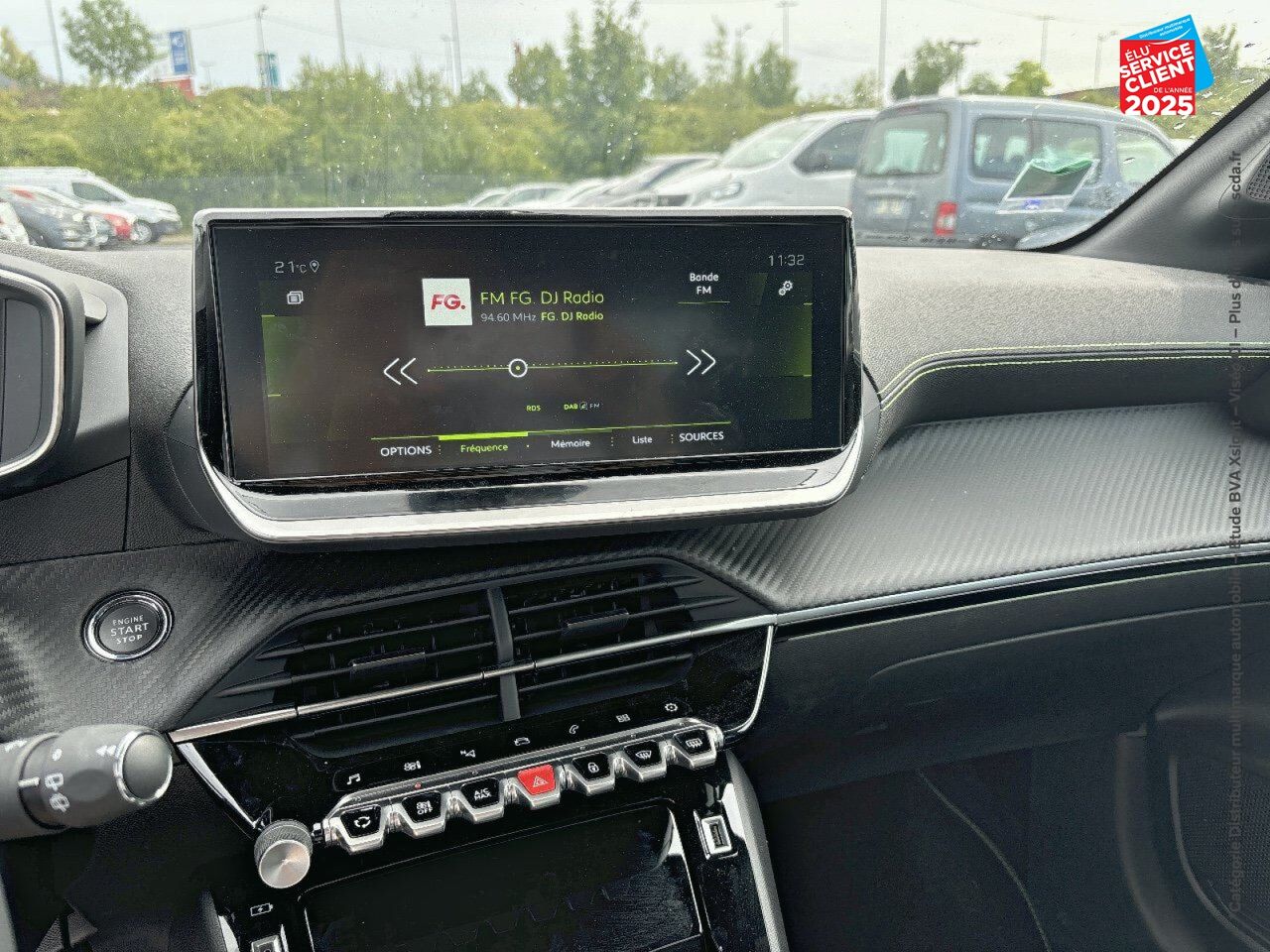Véhicule d'occasion PEUGEOT 208 1.2 PURETECH 100CH SS GT chez Nissan Montbéliard