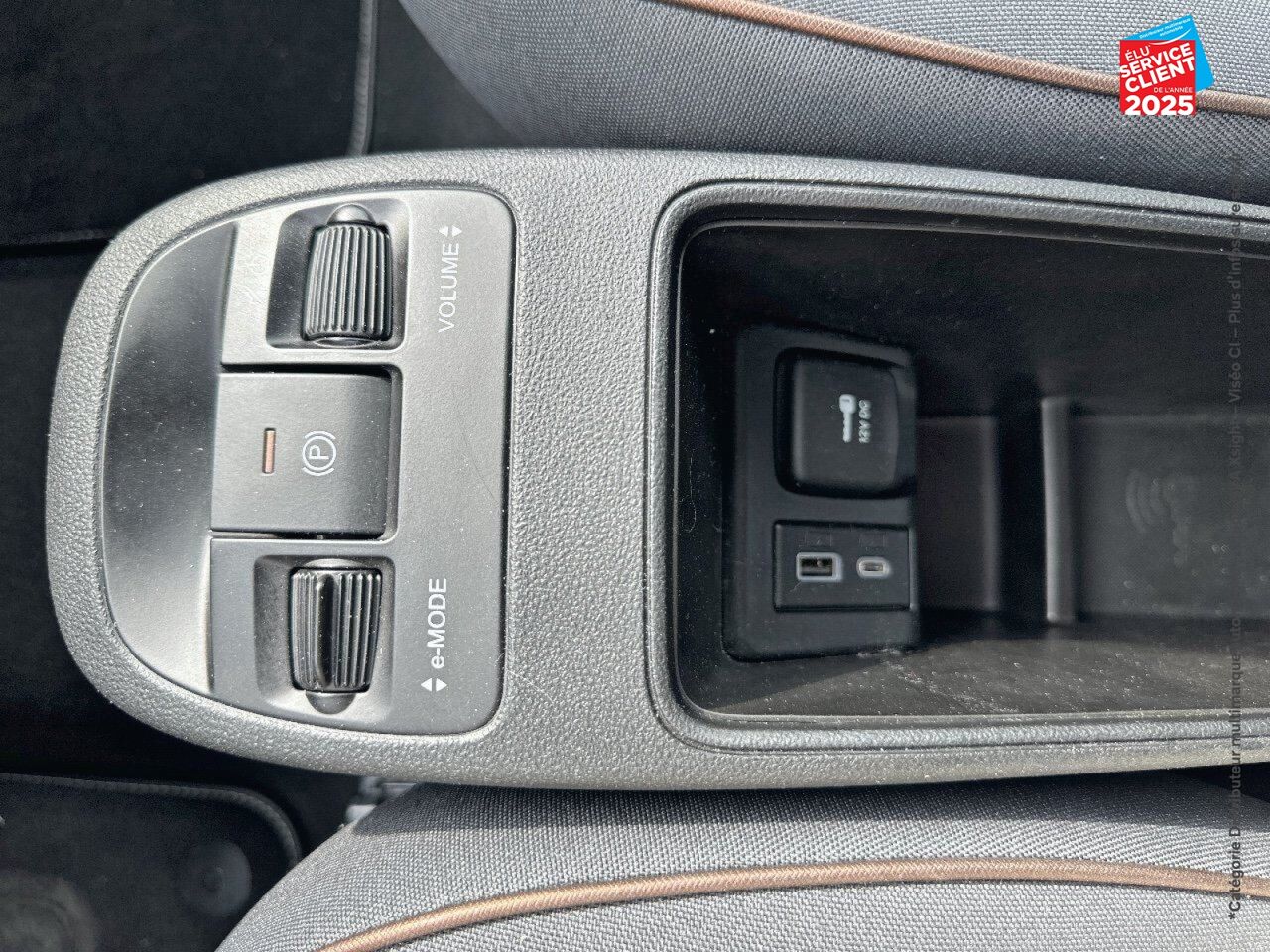 Véhicule d'occasion FIAT 500 E 118CH ICONE chez HESS Automobile