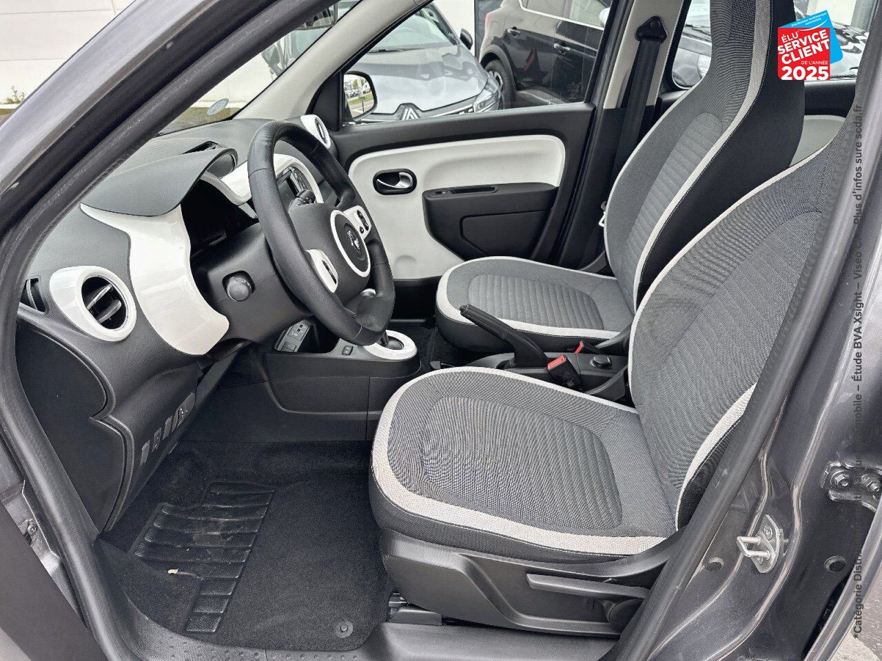 Véhicule d'occasion RENAULT TWINGO E-TECH ELECTRIC ZEN R80 ACHAT INTEGRAL - 21 chez Renault Strasbourg