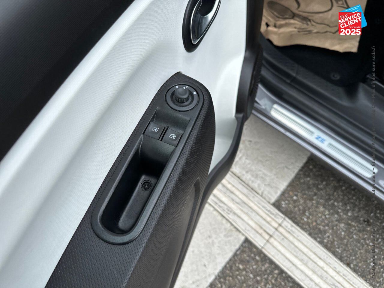 Véhicule d'occasion RENAULT TWINGO E-TECH ELECTRIC ZEN R80 ACHAT INTEGRAL - 21 chez Renault Strasbourg