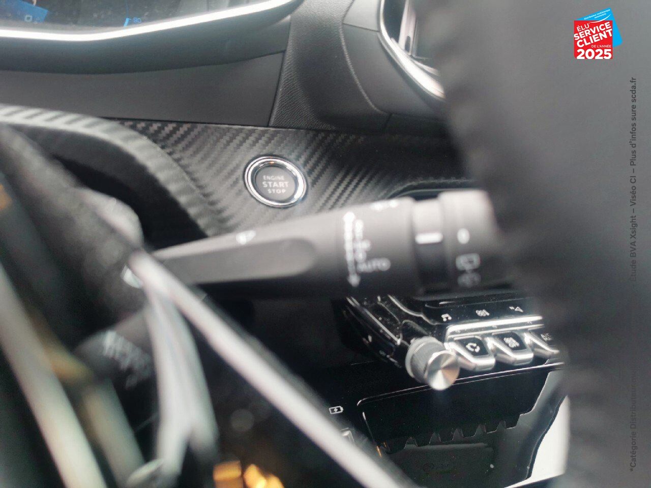 Véhicule d'occasion PEUGEOT 208 1.2 PURETECH 100CH SS ROADTRIP 118G chez Hyundai Chalons