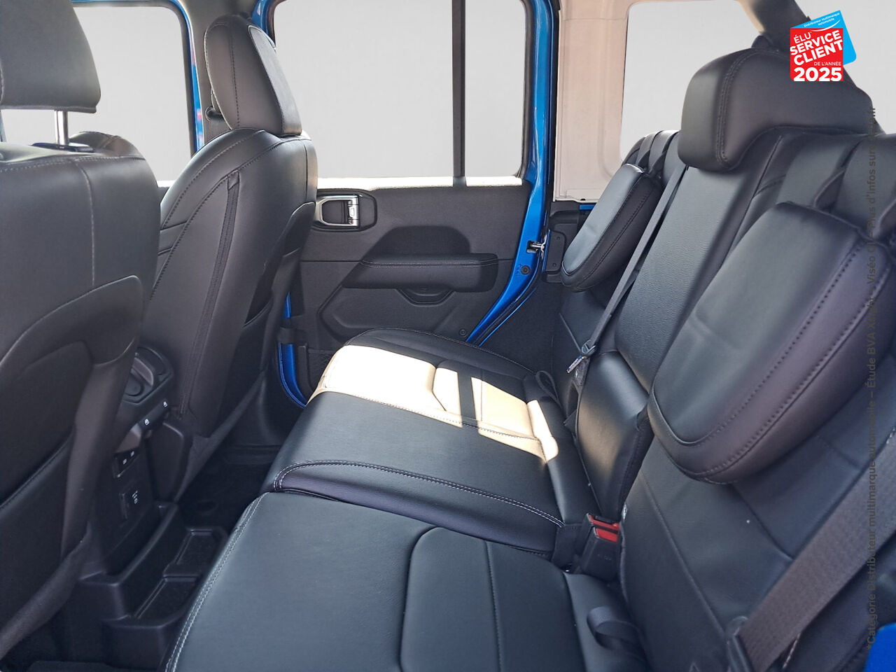 Véhicule d'occasion JEEP WRANGLER UNLIMITED 2.0 T 380CH 4XE OVERLAND COMMAND-TRAC MY23 TOUVRANT SIEGES CHAUF/CUIR GPS chez Hyundai Chalons