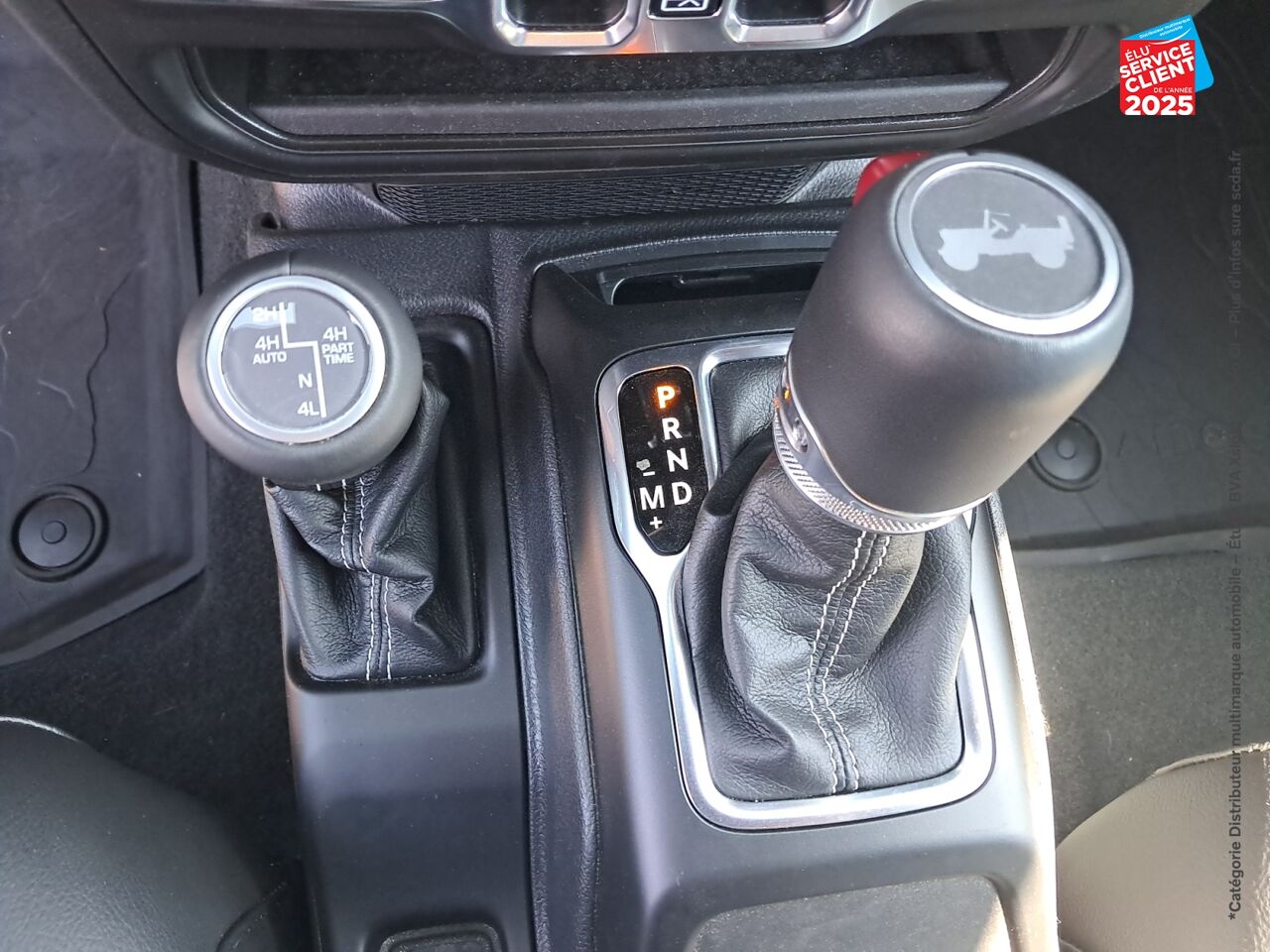 Véhicule d'occasion JEEP WRANGLER UNLIMITED 2.0 T 380CH 4XE OVERLAND COMMAND-TRAC MY23 TOUVRANT SIEGES CHAUF/CUIR GPS chez Hyundai Chalons