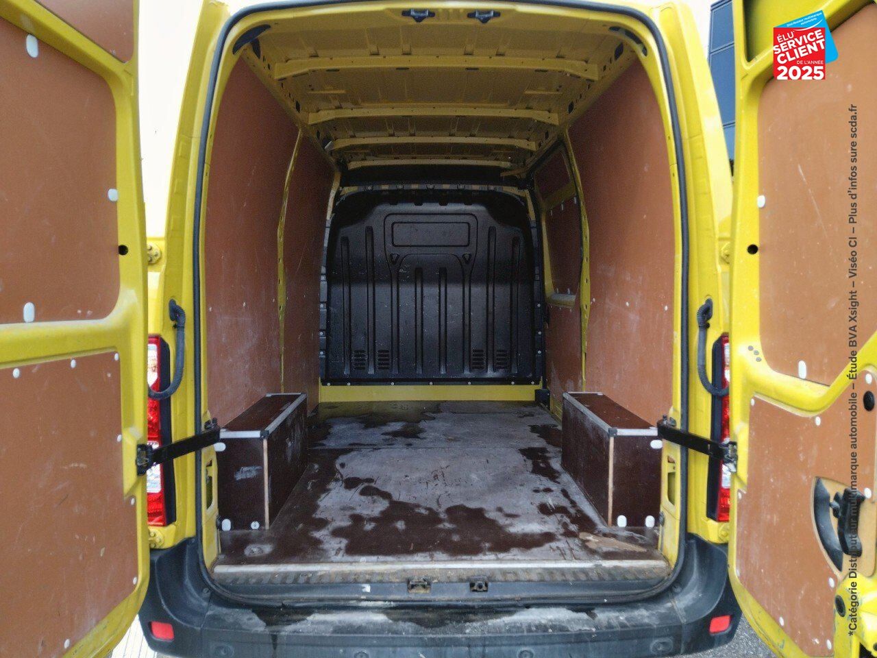 Véhicule d'occasion RENAULT MASTER FG F3300 L2H2 2.3 DCI 135CH GRAND CONFORT E6 chez Nissan Montbéliard