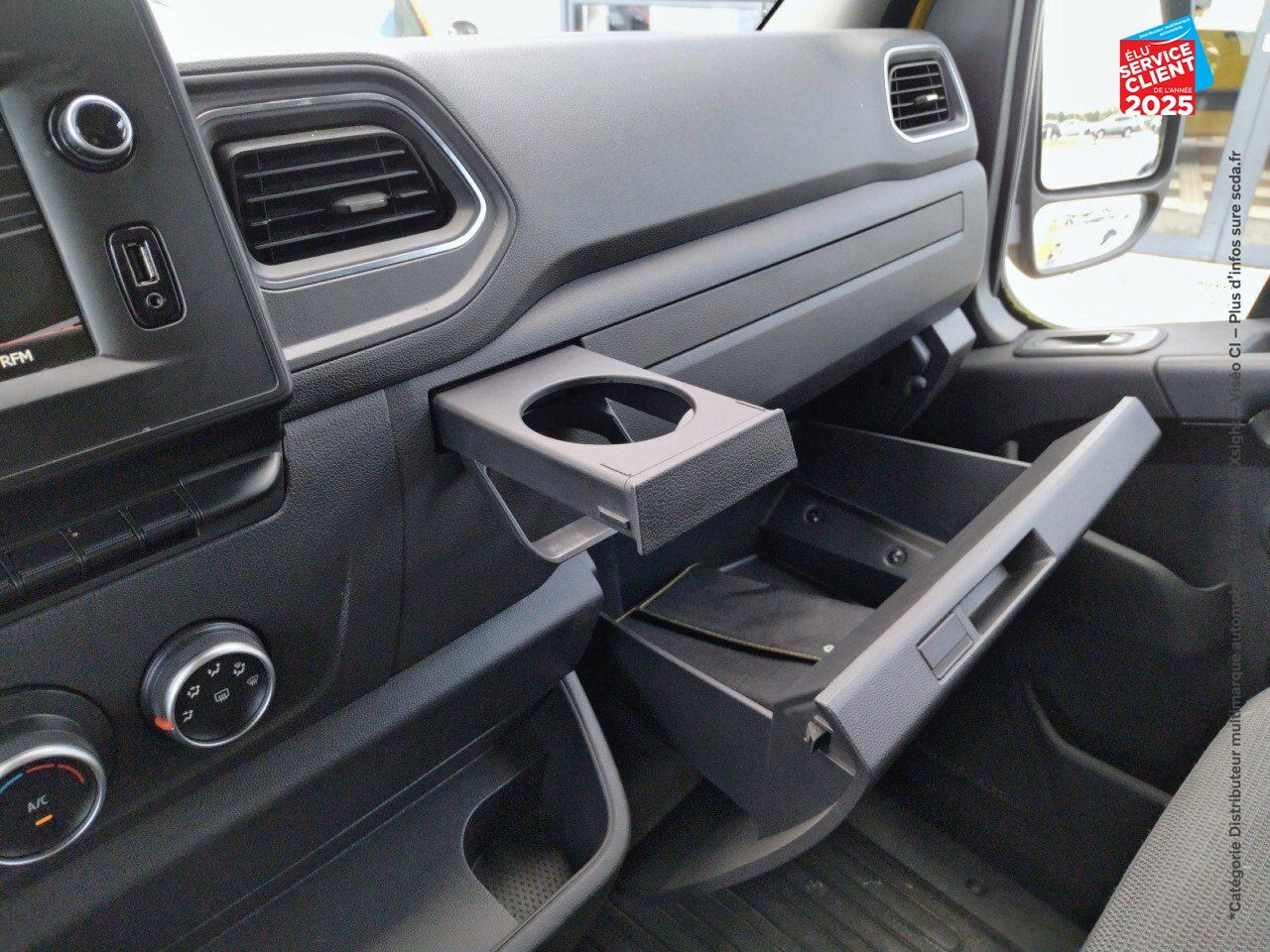 Véhicule d'occasion RENAULT MASTER FG F3300 L2H2 2.3 DCI 135CH GRAND CONFORT E6 chez Nissan Montbéliard