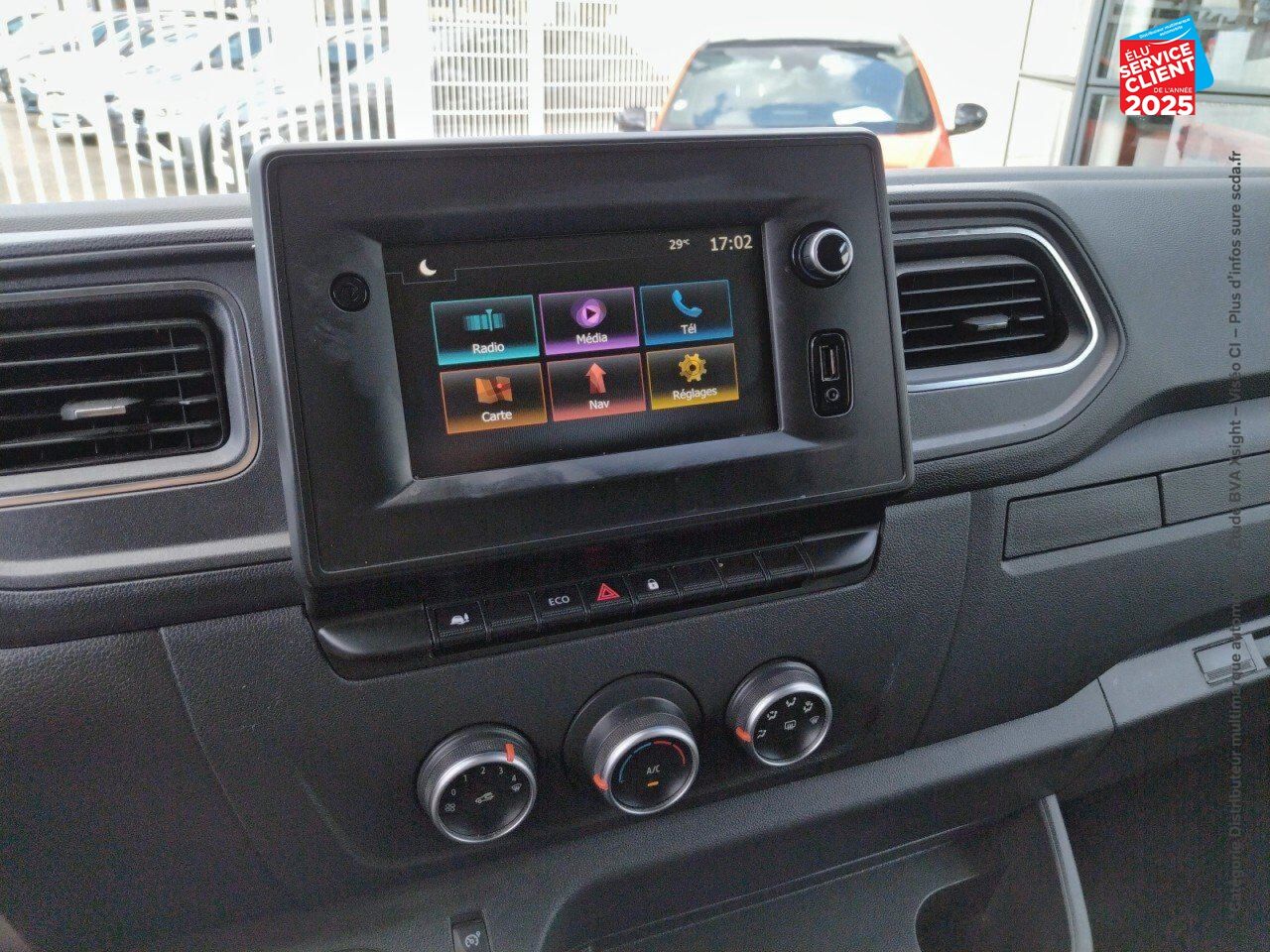 Véhicule d'occasion RENAULT MASTER FG F3300 L2H2 2.3 DCI 135CH GRAND CONFORT E6 chez Nissan Montbéliard