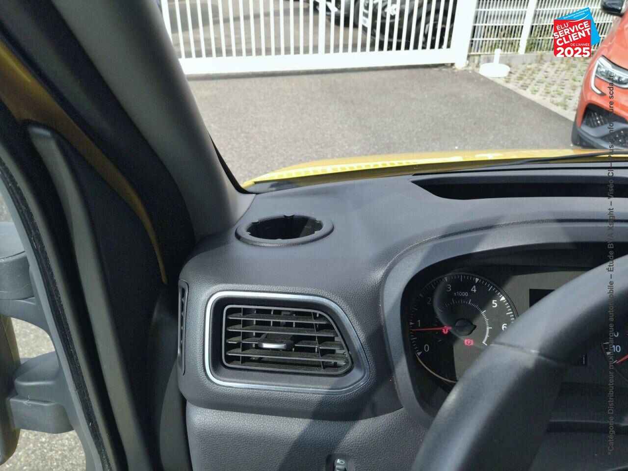 Véhicule d'occasion RENAULT MASTER FG F3300 L2H2 2.3 DCI 135CH GRAND CONFORT E6 chez Nissan Montbéliard