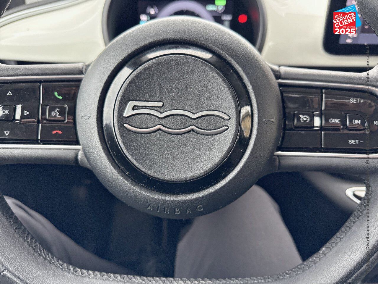 Véhicule d'occasion FIAT 500 E 118CH ICONE chez Hyundai Epernay