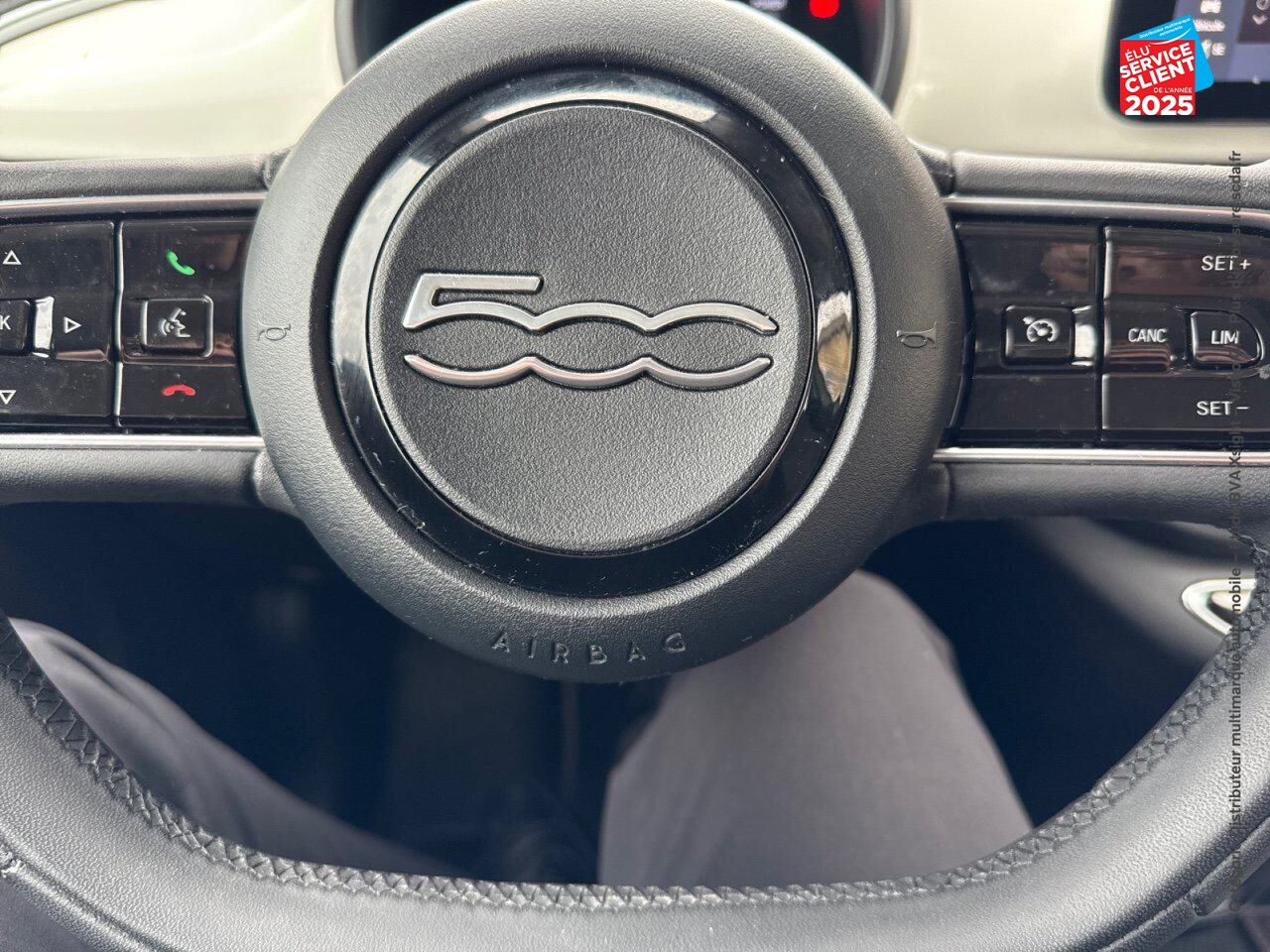 Véhicule d'occasion FIAT 500 E 118CH ICONE chez Hyundai Epernay