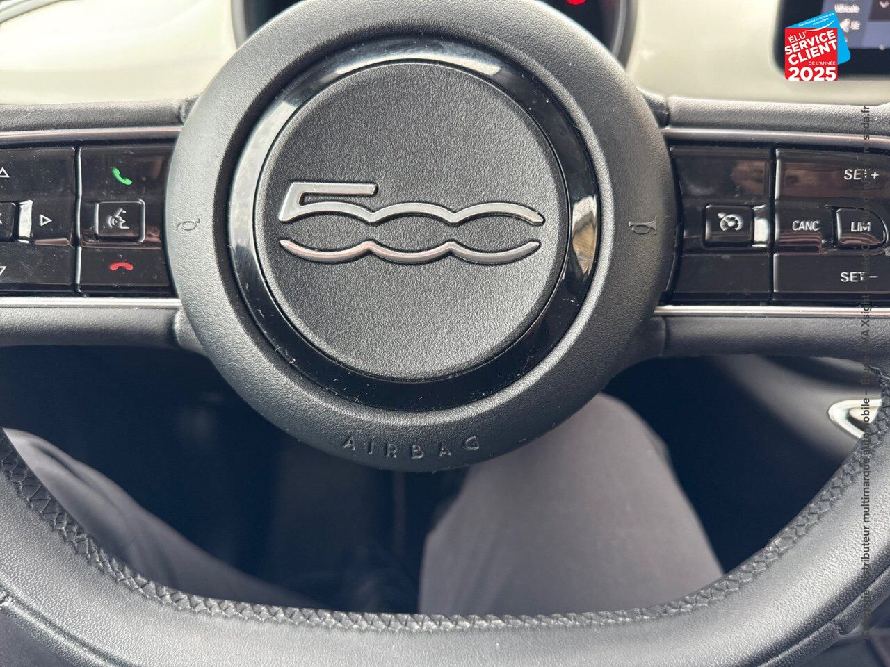 Véhicule d'occasion FIAT 500 E 118CH ICONE chez Hyundai Epernay