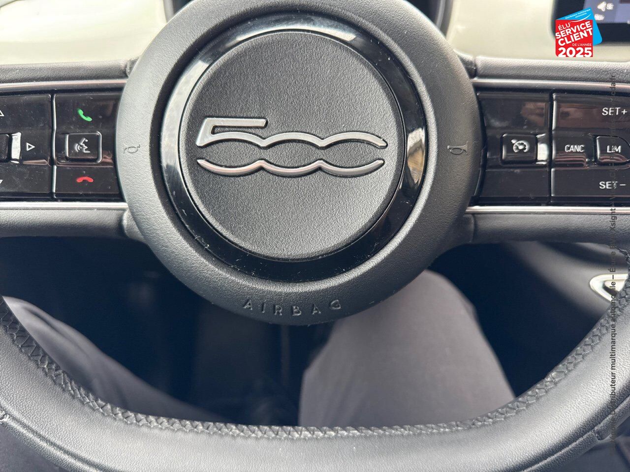 Véhicule d'occasion FIAT 500 E 118CH ICONE chez Hyundai Epernay