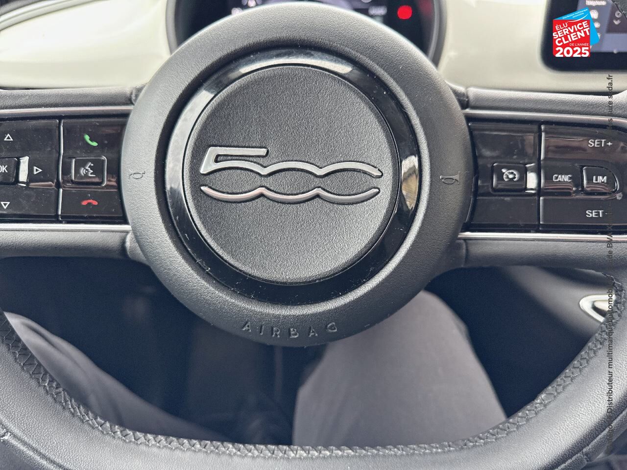 Véhicule d'occasion FIAT 500 E 118CH ICONE chez Hyundai Epernay