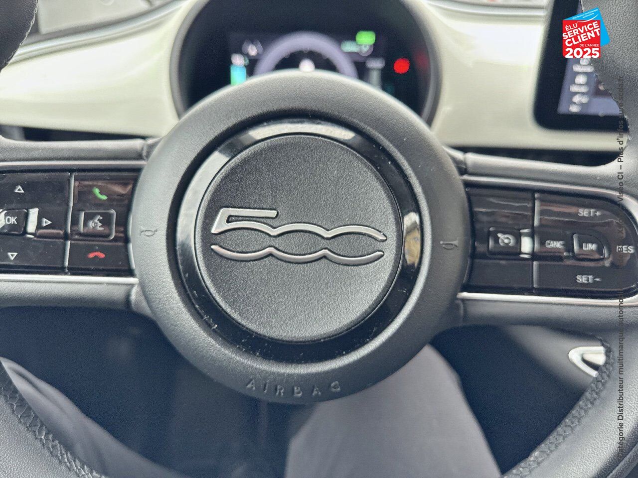Véhicule d'occasion FIAT 500 E 118CH ICONE chez Hyundai Epernay