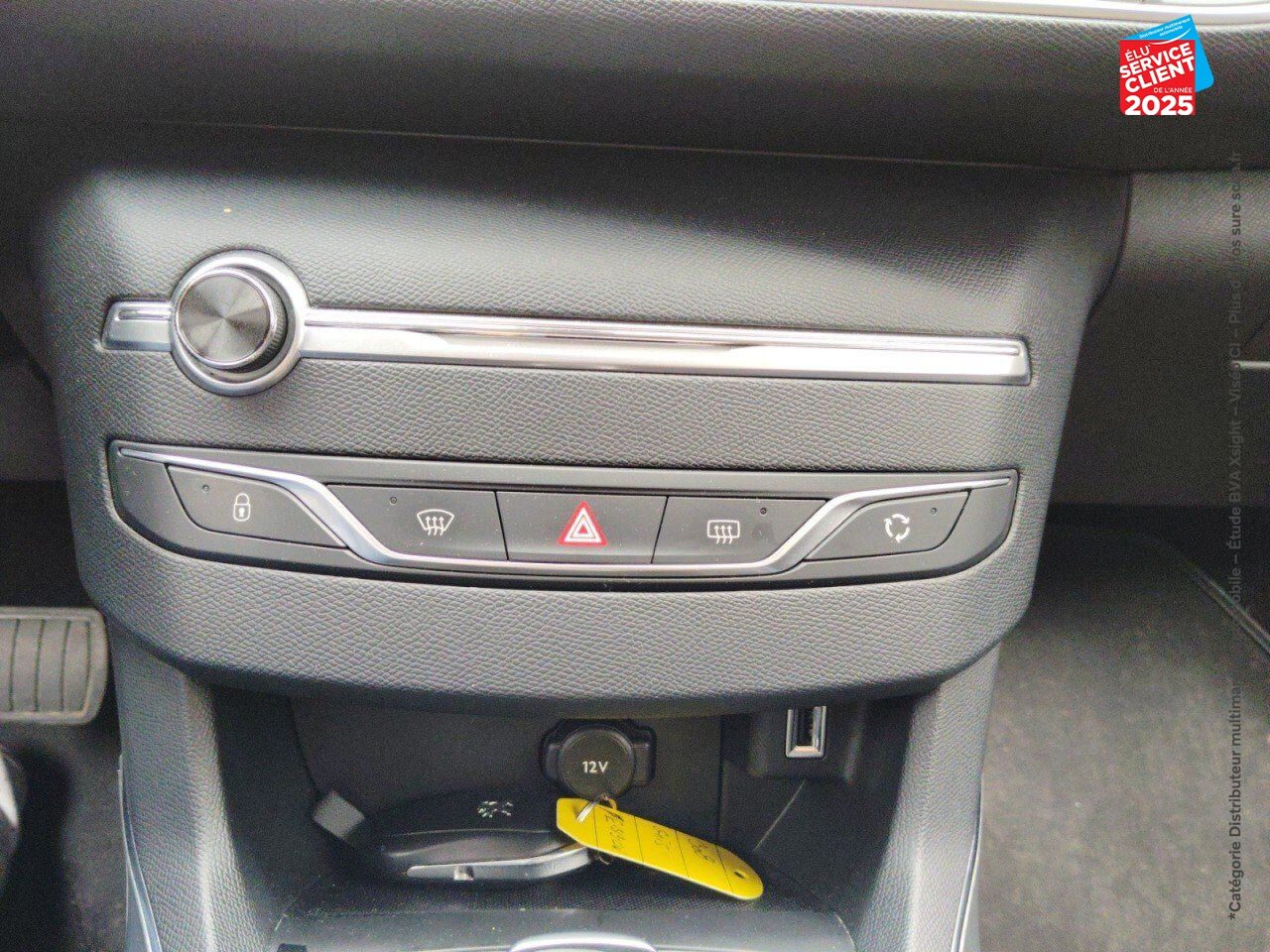 Véhicule d'occasion PEUGEOT 308 1.2 PURETECH 130CH E6.C SS ALLURE BUSINESS EAT8 chez Renault Saint-Louis