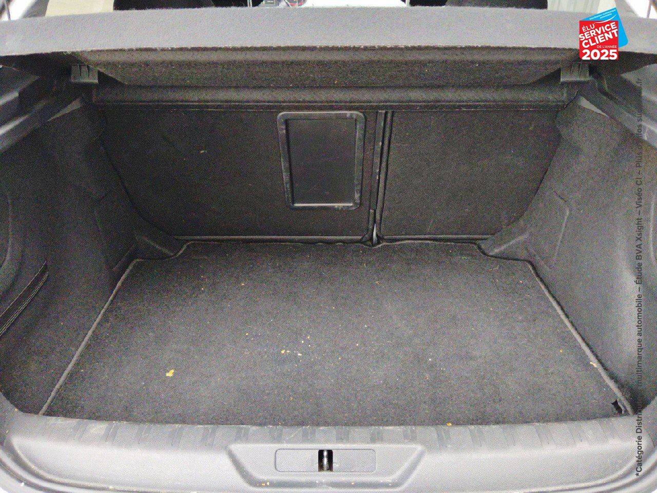 Véhicule d'occasion PEUGEOT 308 1.2 PURETECH 130CH E6.C SS ALLURE BUSINESS EAT8 chez Renault Saint-Louis
