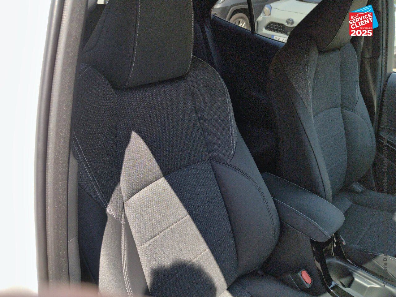 Véhicule d'occasion TOYOTA COROLLA 1.8 140CH DESIGN MY23 chez Toyota Thionville