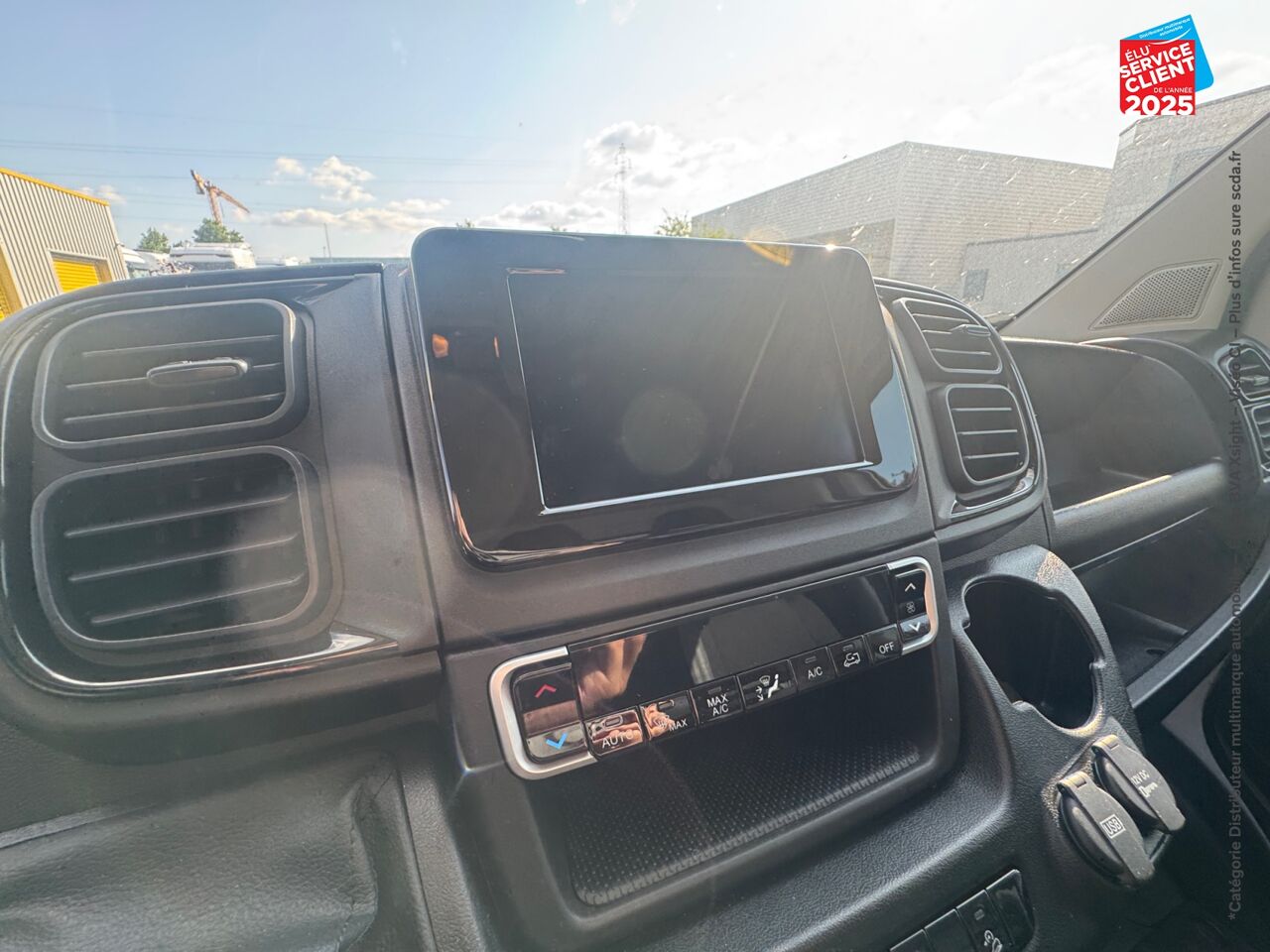 Véhicule d'occasion FIAT DUCATO BENNE 3.5 L H3-POWER 140CH MAXI HEAVY DUTY BENNE ACIER + GRAND COFFRE chez Renault Sélestat