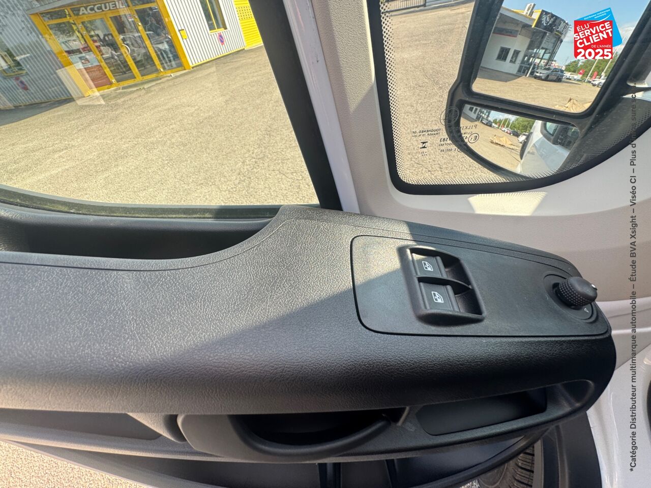 Véhicule d'occasion FIAT DUCATO BENNE 3.5 L H3-POWER 140CH MAXI HEAVY DUTY BENNE ACIER + GRAND COFFRE chez Renault Sélestat