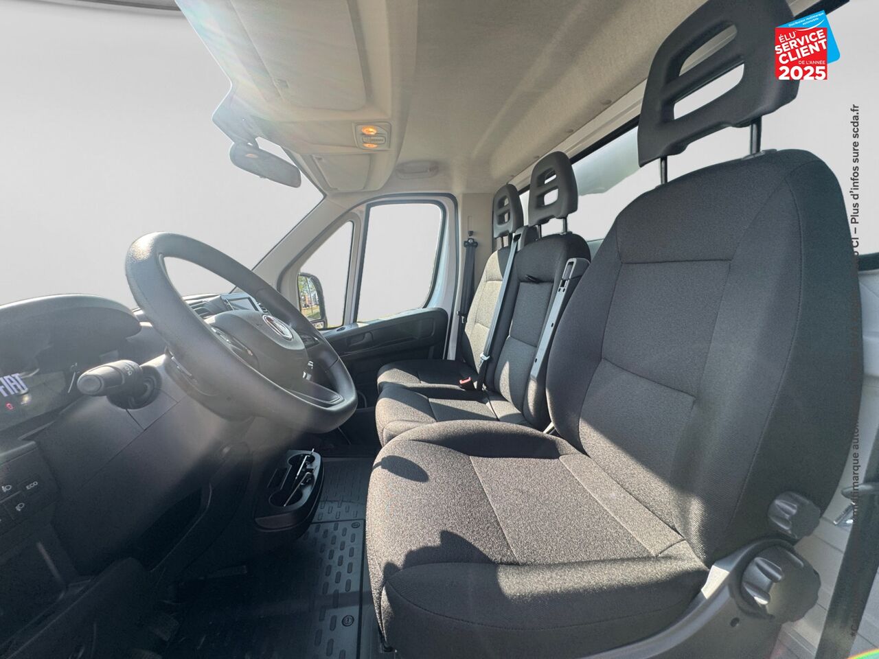 Véhicule d'occasion FIAT DUCATO BENNE 3.5 L H3-POWER 140CH MAXI HEAVY DUTY BENNE ACIER + GRAND COFFRE chez Renault Sélestat