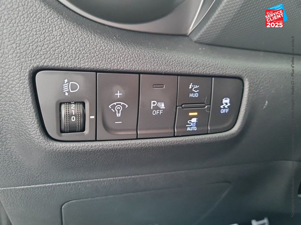 Véhicule d'occasion HYUNDAI KONA ELECTRIC 39KWH - 136CH CREATIVE chez Hyundai Epernay