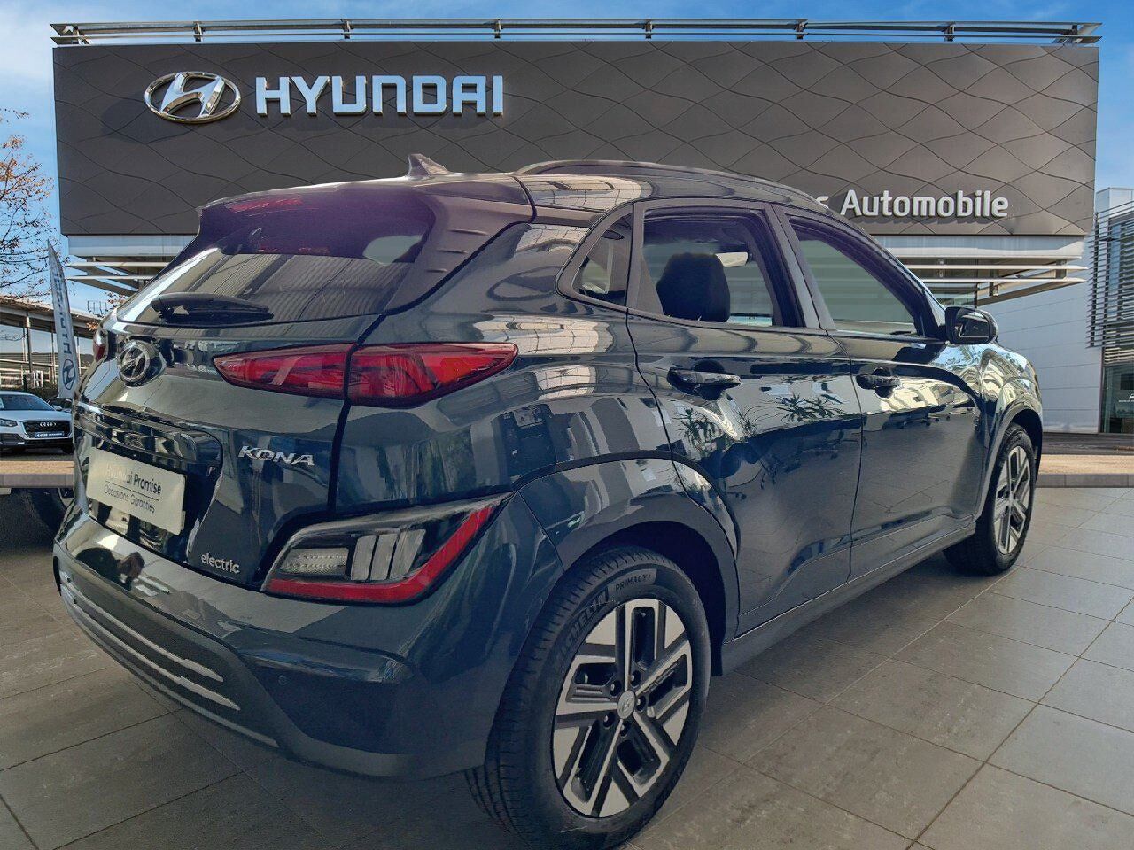 Véhicule d'occasion HYUNDAI KONA ELECTRIC 39KWH - 136CH CREATIVE chez Hyundai Epernay
