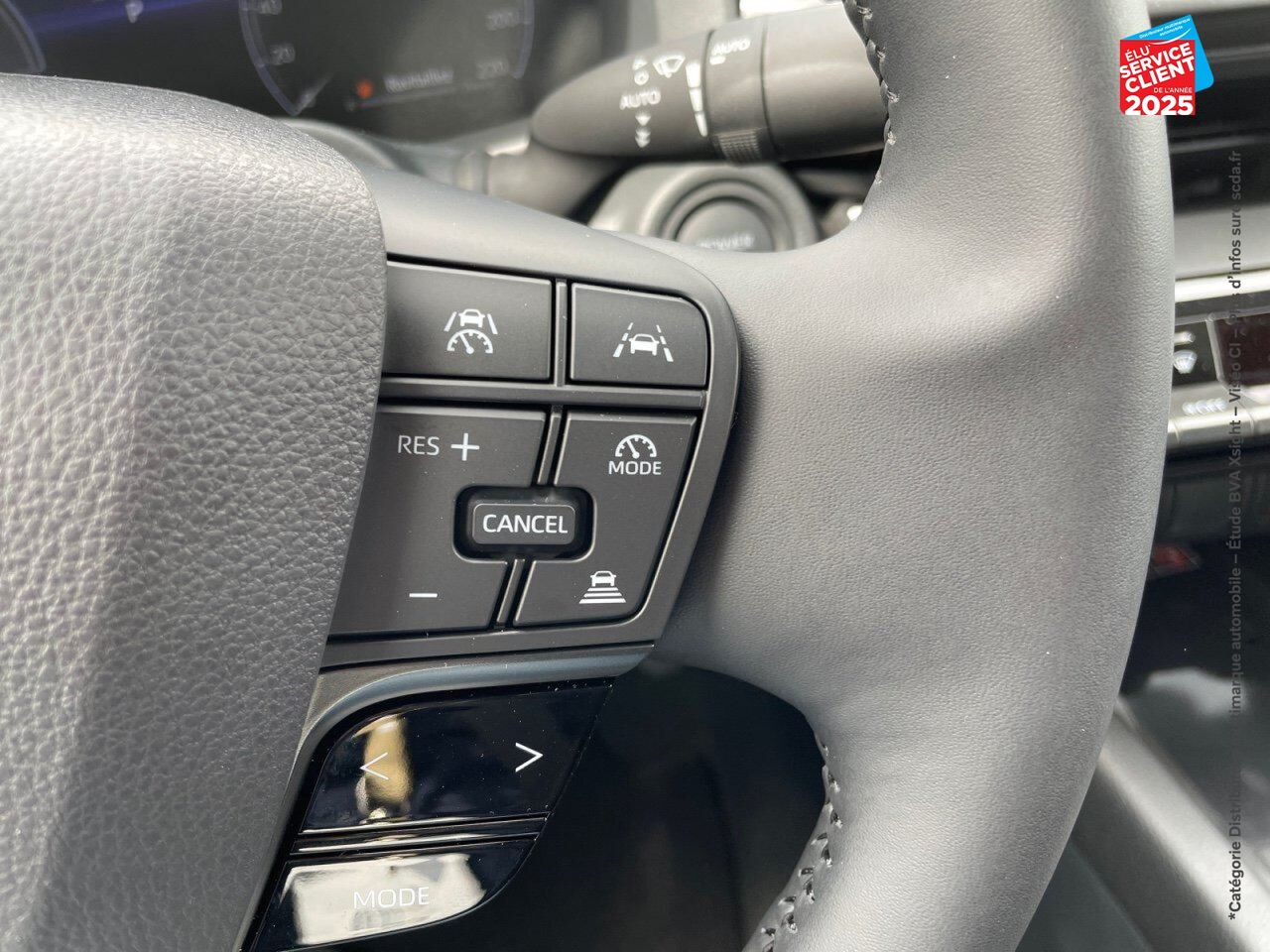 Véhicule d'occasion TOYOTA C-HR 1.8 140CH DESIGN chez Toyota Sarreguemines
