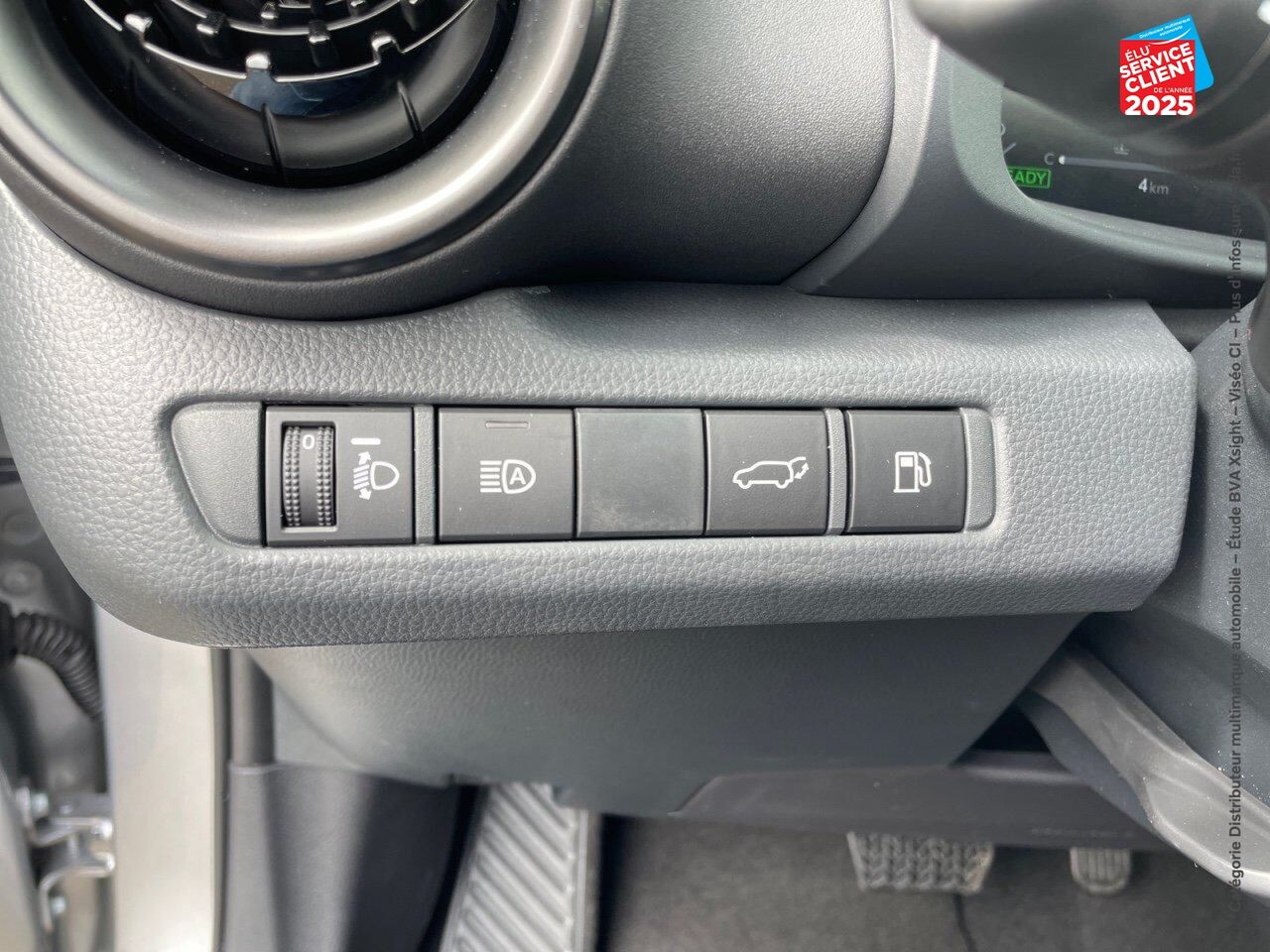 Véhicule d'occasion TOYOTA C-HR 1.8 140CH DESIGN chez Toyota Sarreguemines