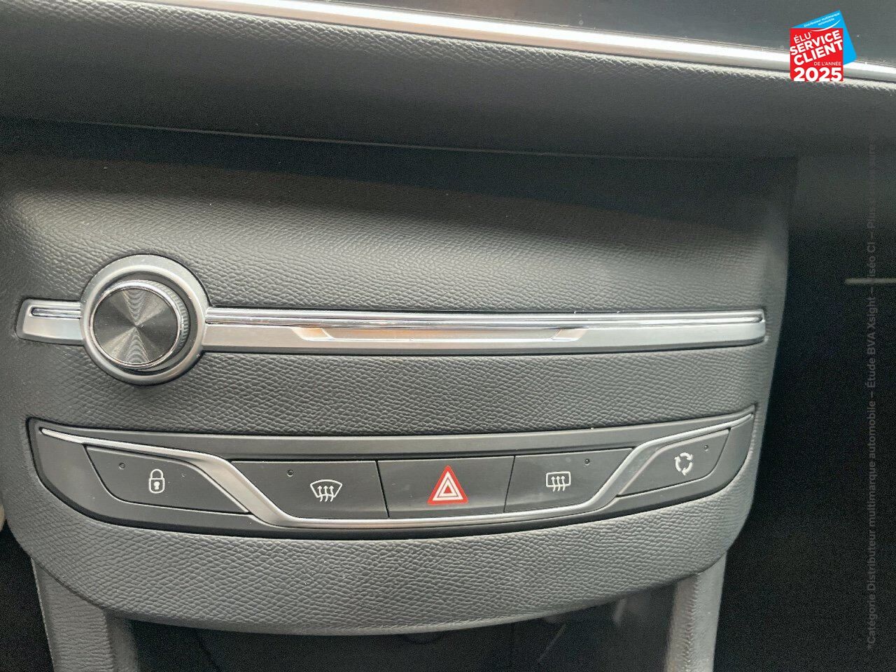 Véhicule d'occasion PEUGEOT 308 1.2 PURETECH 110CH SS ACTIVE 6CV chez Hyundai Chalons