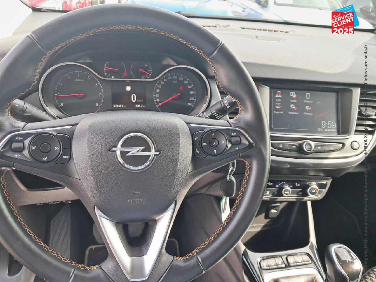 Véhicule d'occasion OPEL CROSSLAND X 1.2 TURBO 110CH ELEGANCE BUSINESS 6CV chez Nissan Montbéliard