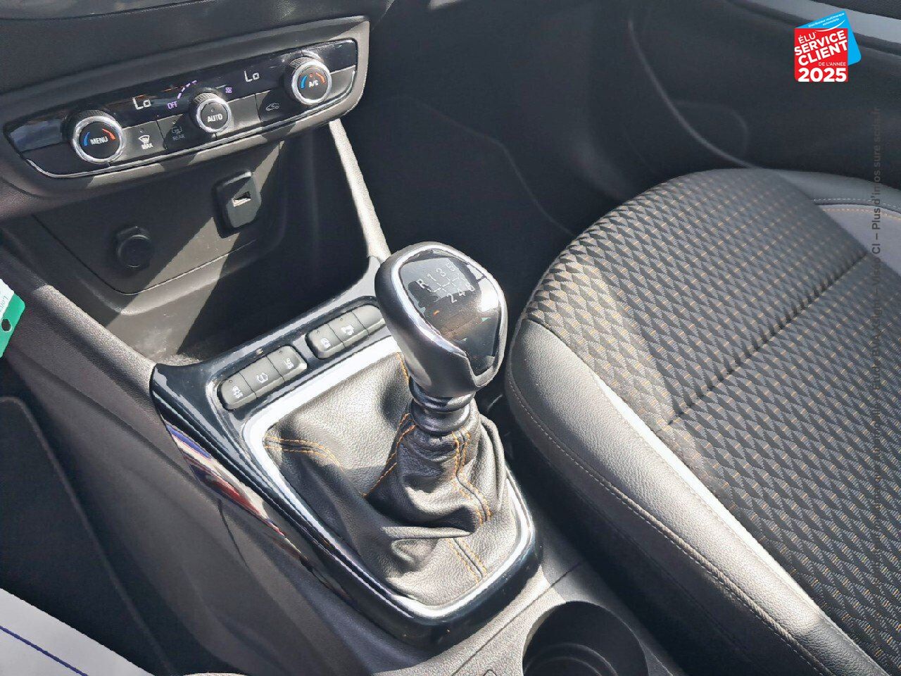 Véhicule d'occasion OPEL CROSSLAND X 1.2 TURBO 110CH ELEGANCE BUSINESS 6CV chez Nissan Montbéliard