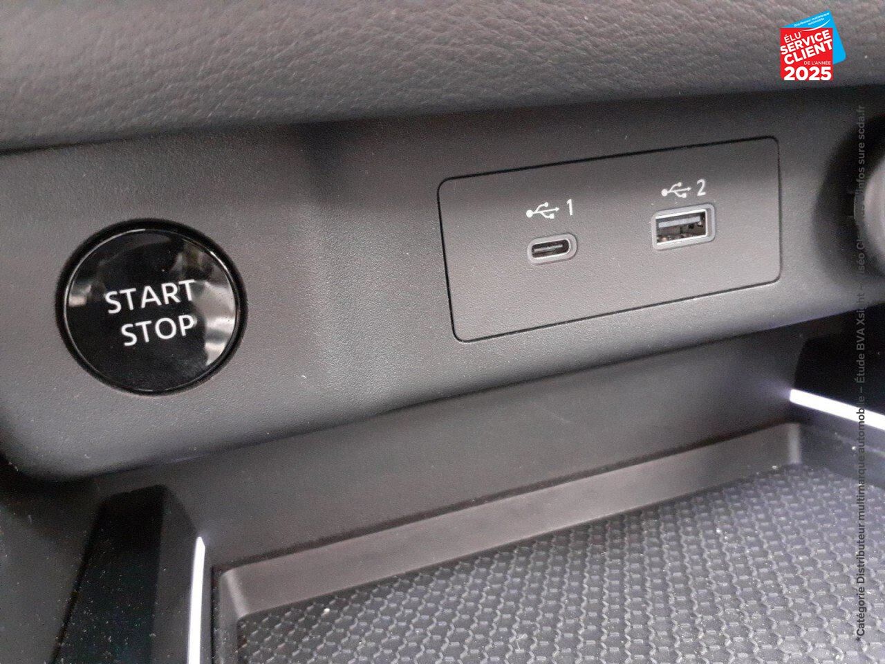 Véhicule d'occasion NISSAN X-TRAIL E-POWER 204CH N-CONNECTA chez Hyundai Epernay