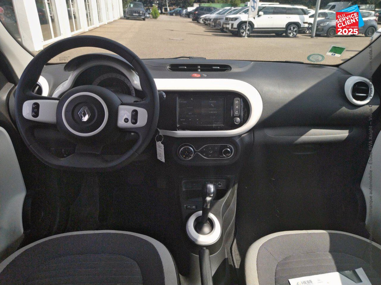 Véhicule d'occasion RENAULT TWINGO E-TECH ELECTRIC ZEN R80 ACHAT INTEGRAL - 21 chez Renault Colmar