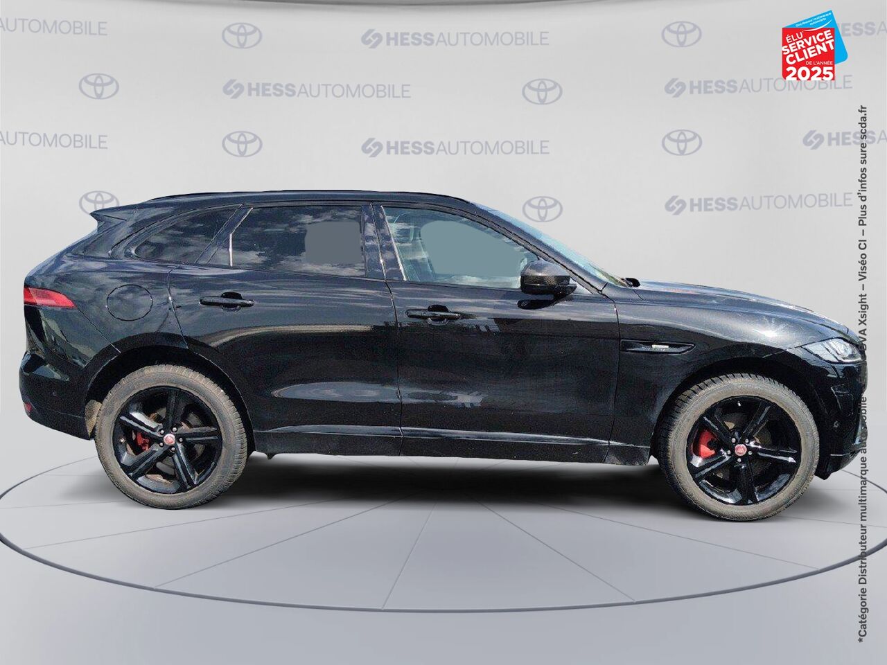 Véhicule d'occasion JAGUAR F-PACE V6 3.0D 300CH R-SPORT 4X4 BVA8 chez MINI Lons-Le-Saunier