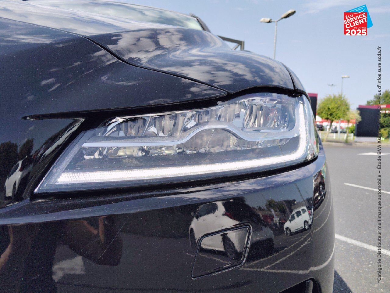 Véhicule d'occasion JAGUAR F-PACE V6 3.0D 300CH R-SPORT 4X4 BVA8 chez MINI Lons-Le-Saunier