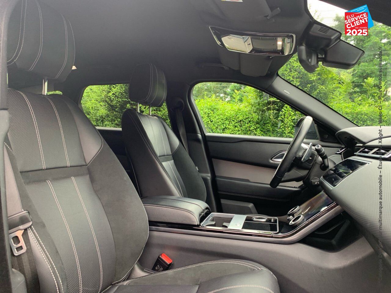 Véhicule d'occasion LAND-ROVER RANGE ROVER VELAR 2.0D 180CH R-DYNAMIC S AWD BVA chez Renault Saint-Louis