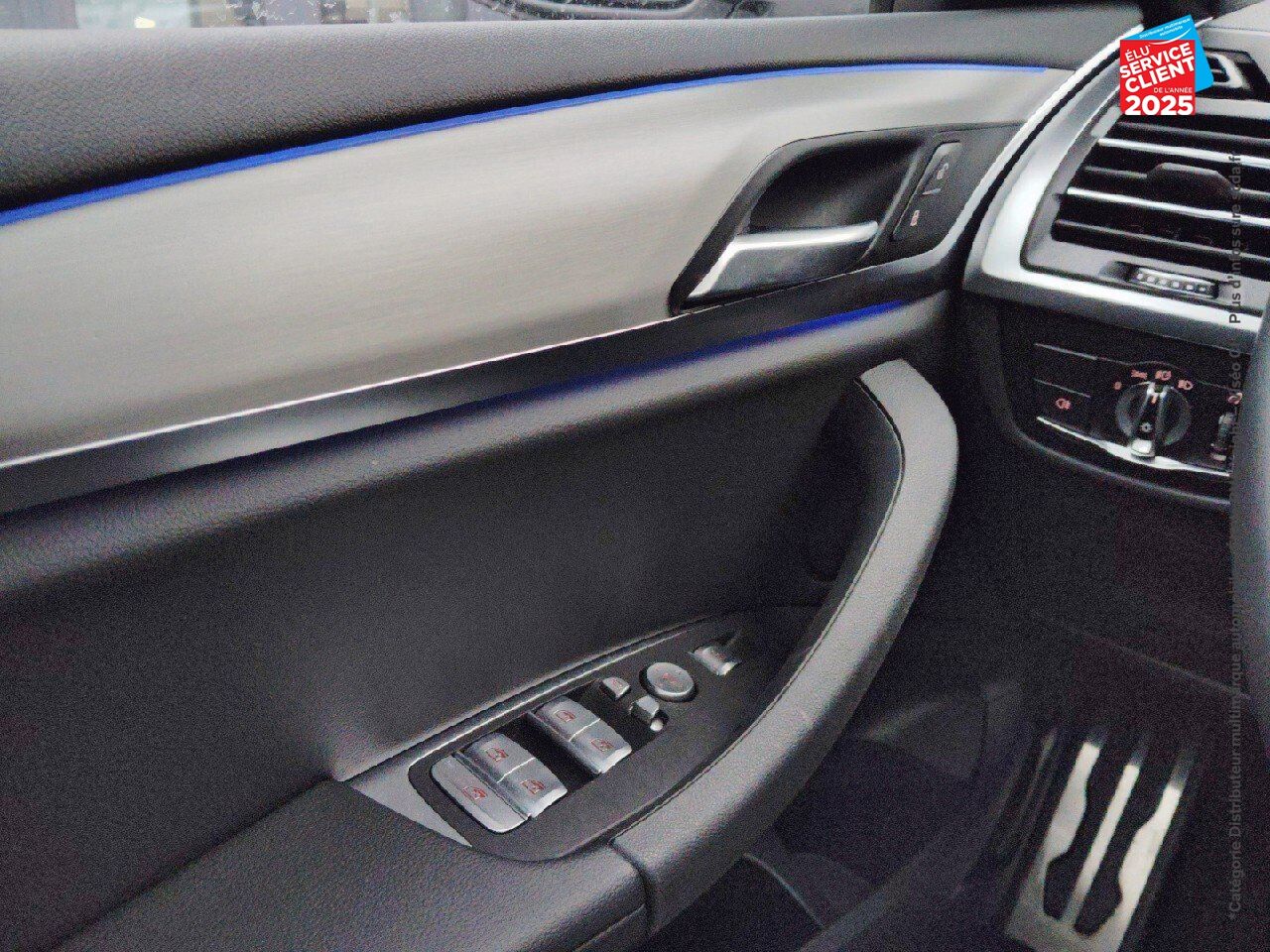 Véhicule d'occasion BMW X3 XDRIVE20D 190CH M SPORT TOUVRANT SIEGES CUIR GPS chez BMW Lons le Saunier