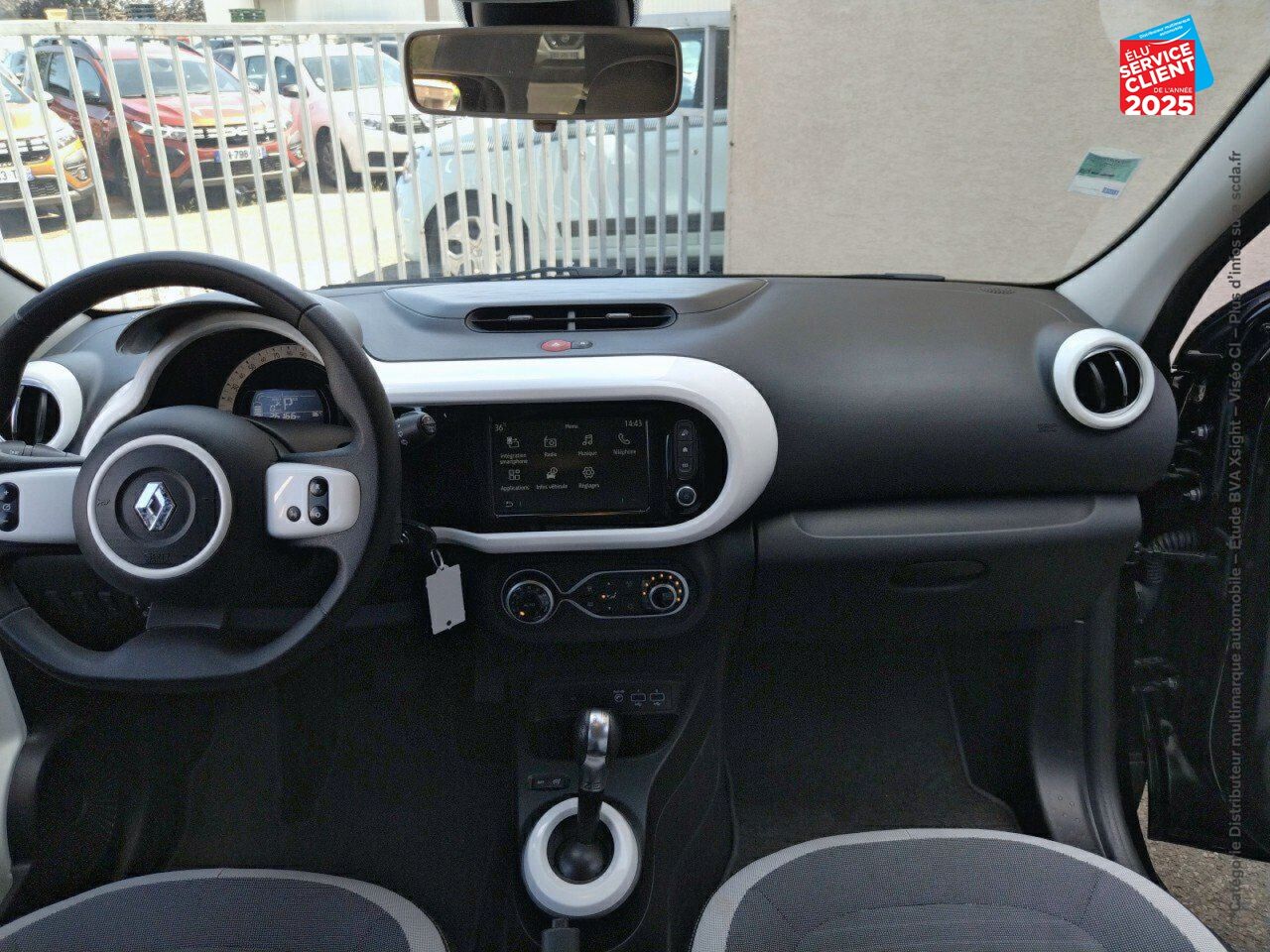 Véhicule d'occasion RENAULT TWINGO E-TECH ELECTRIC ZEN R80 ACHAT INTEGRAL - 21 chez Renault Colmar