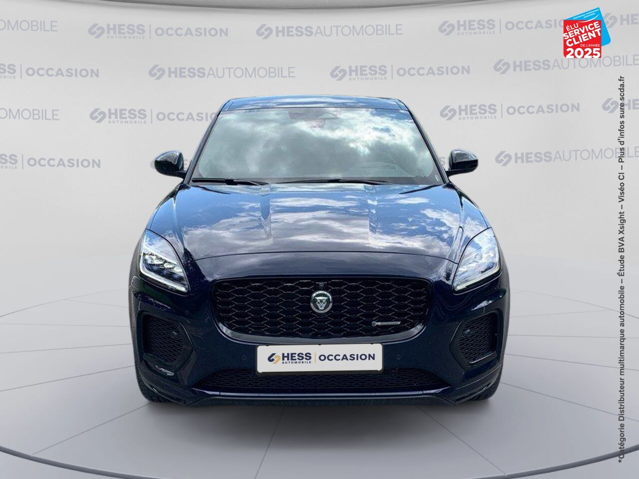 Véhicule d'occasion JAGUAR E-PACE P300E PHEV 309CH R-DYNAMIC SE chez Renault Saint-Louis
