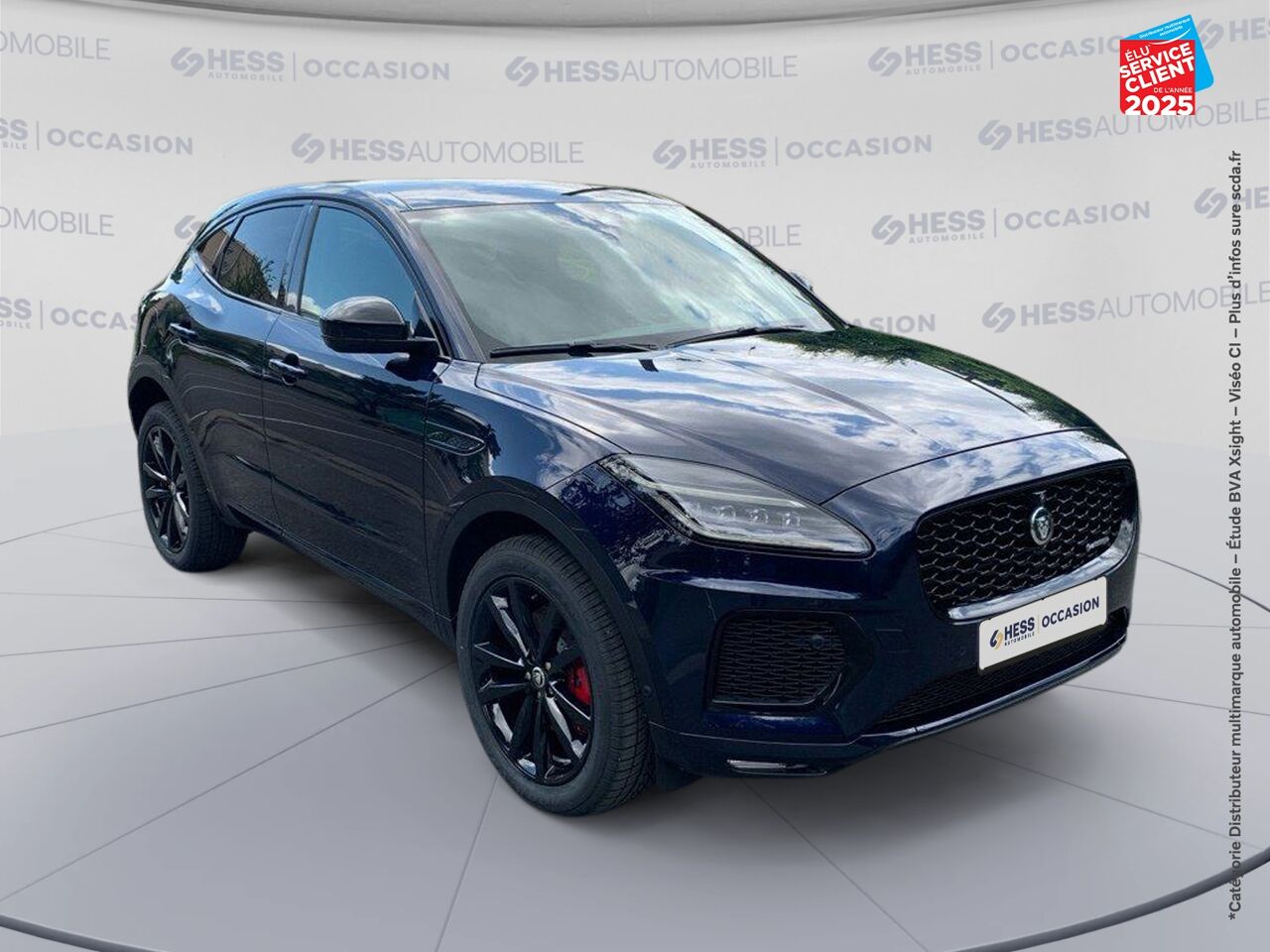 Véhicule d'occasion JAGUAR E-PACE P300E PHEV 309CH R-DYNAMIC SE chez Renault Saint-Louis
