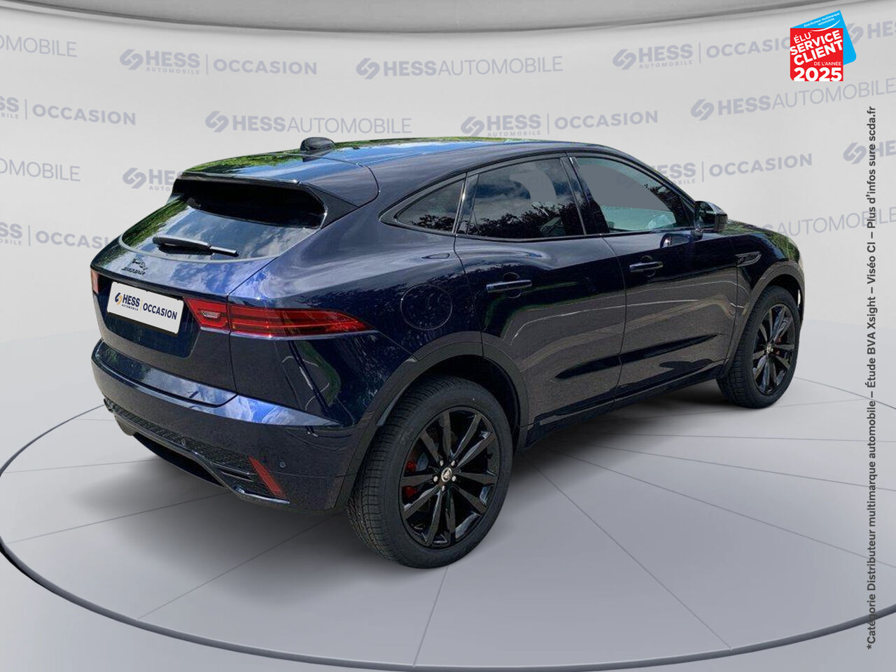 Véhicule d'occasion JAGUAR E-PACE P300E PHEV 309CH R-DYNAMIC SE chez Renault Saint-Louis