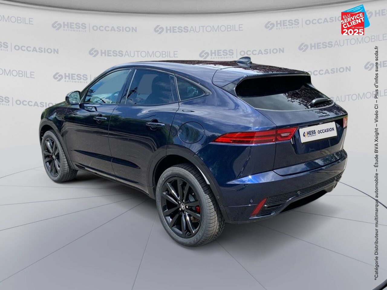 Véhicule d'occasion JAGUAR E-PACE P300E PHEV 309CH R-DYNAMIC SE chez Renault Saint-Louis