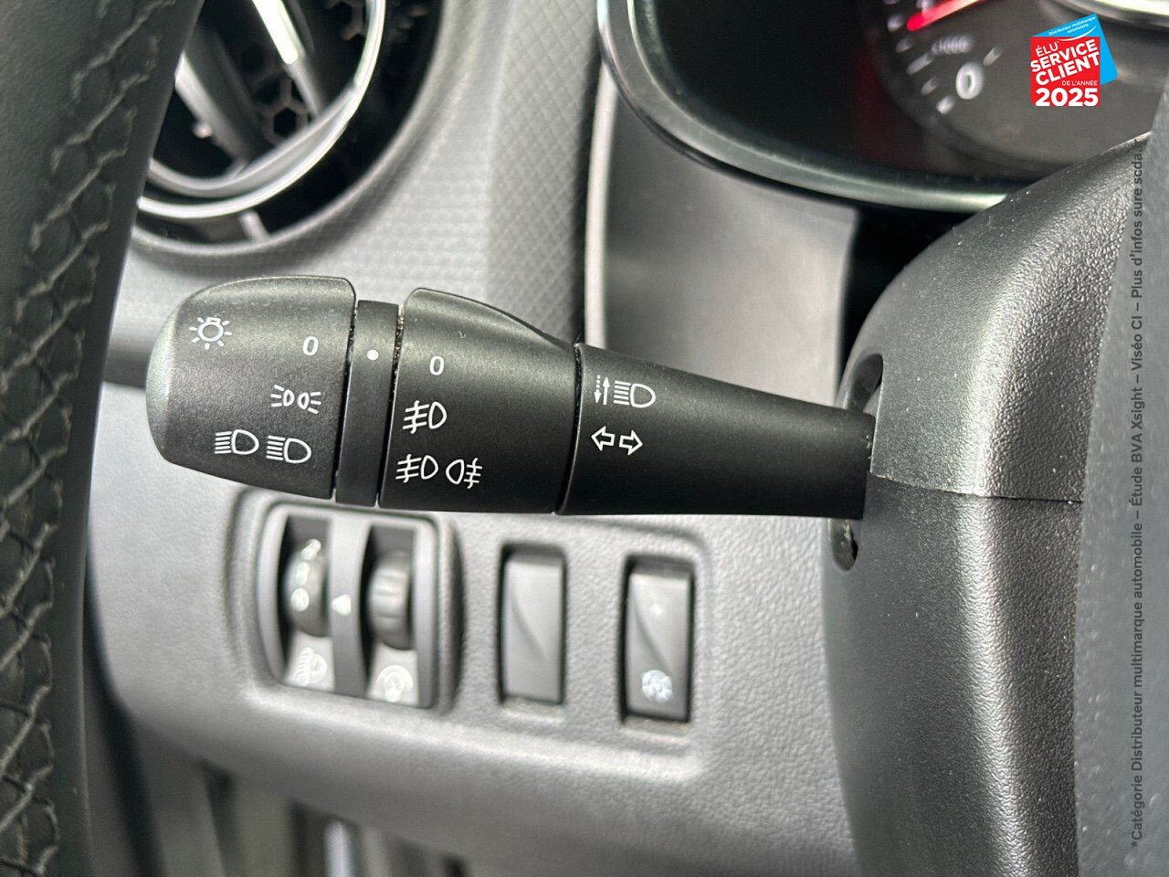 Véhicule d'occasion RENAULT CLIO STE 1.5 DCI 75CH ENERGY AIR MEDIANAV E6C chez Hyundai Epernay