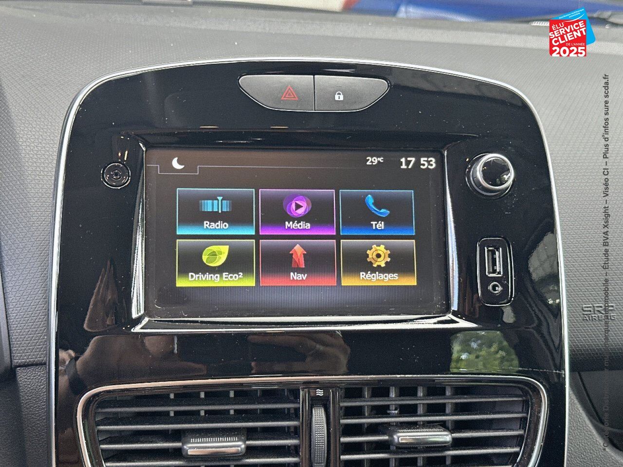 Véhicule d'occasion RENAULT CLIO STE 1.5 DCI 75CH ENERGY AIR MEDIANAV E6C chez Hyundai Epernay